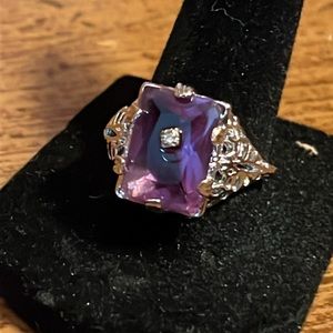 Purple amethyst and white topaz ladies women’s cocktail ring size 9 NWOT